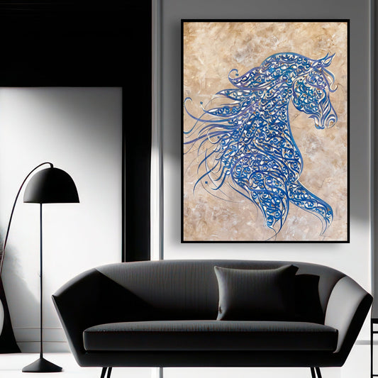 Toile calligraphiée, silhouette dorée de cheval